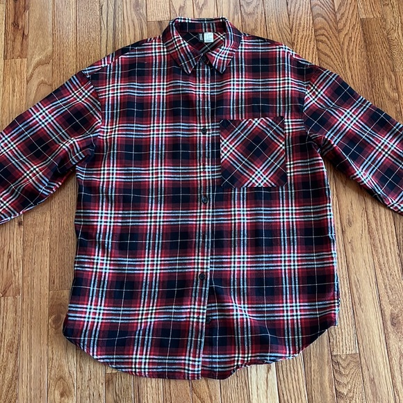 H&M Divided button down - Picture 2 of 5